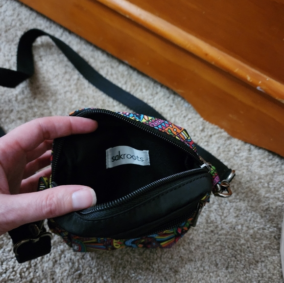Sakroots cross body bag - Picture 2 of 3